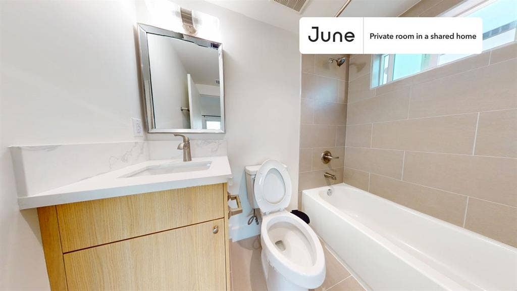 5 BR in Los Angeles