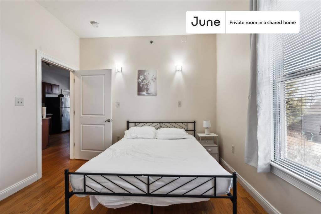 3 BR in Boston