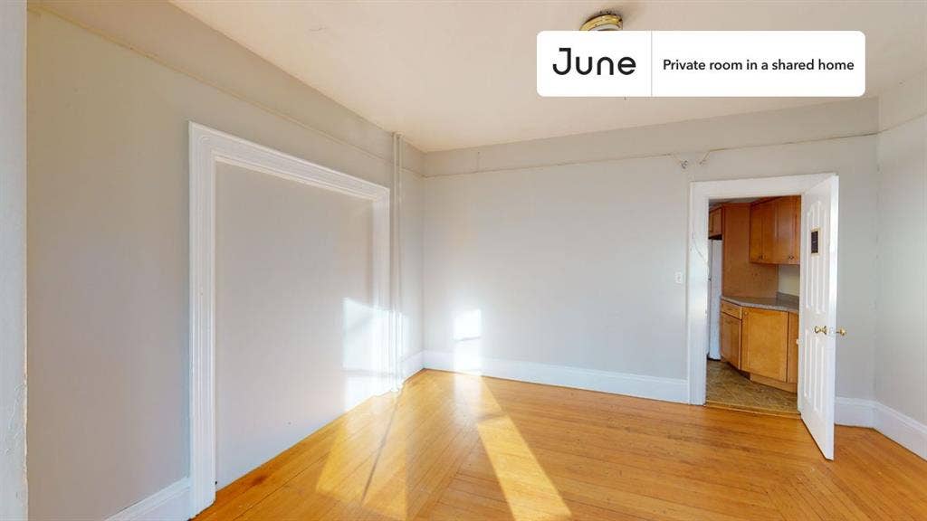 6 BR in Boston