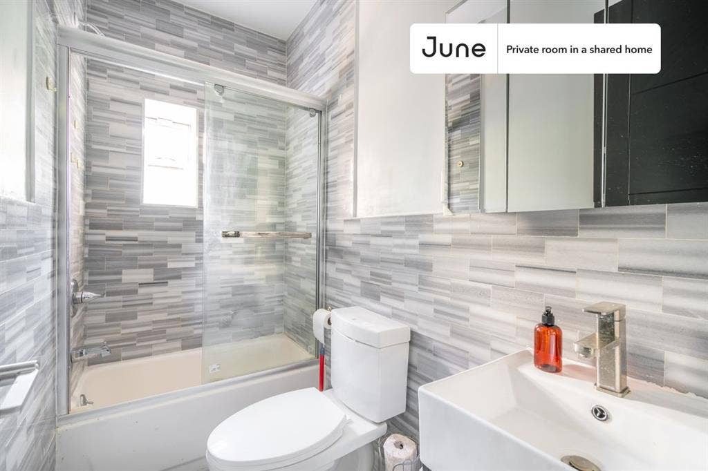 3 BR in New York City