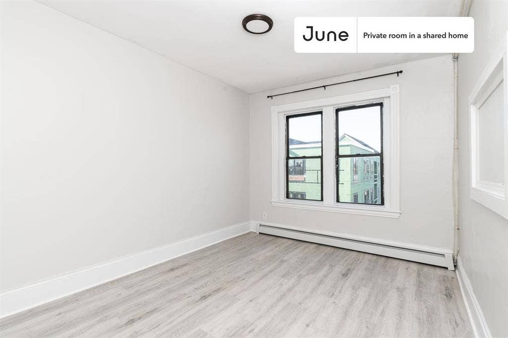 4 BR in Boston