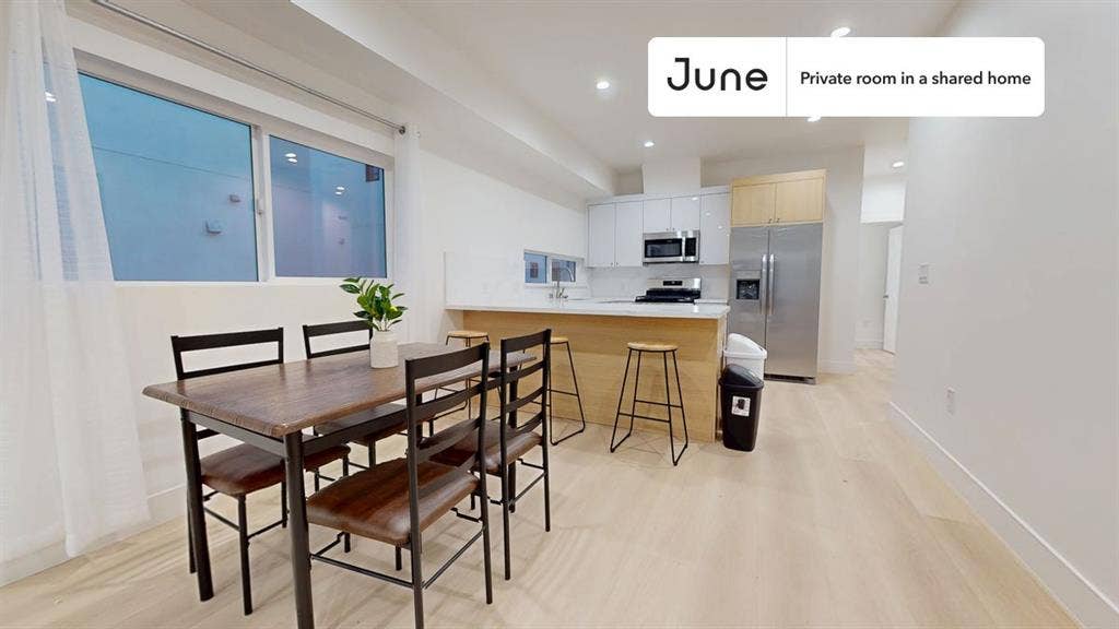 5 BR in Los Angeles