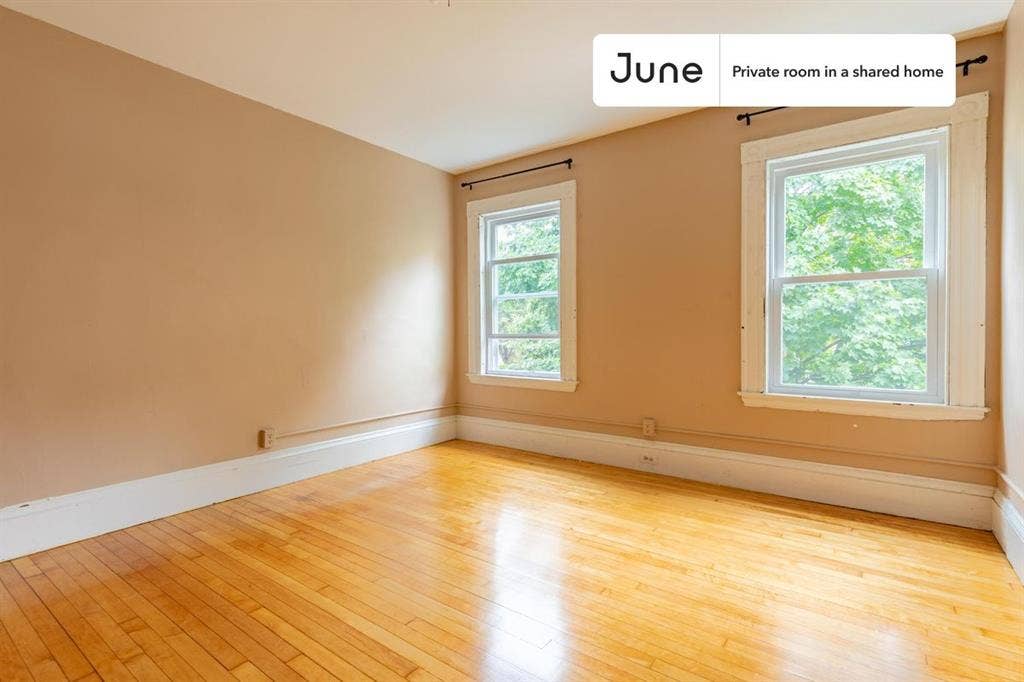 6 BR in Boston