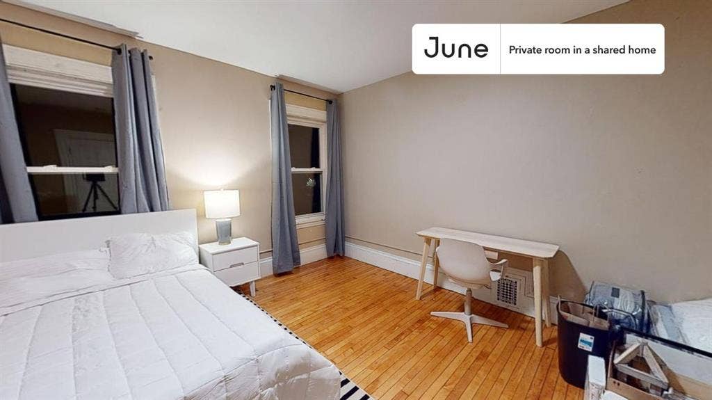 6 BR in Boston