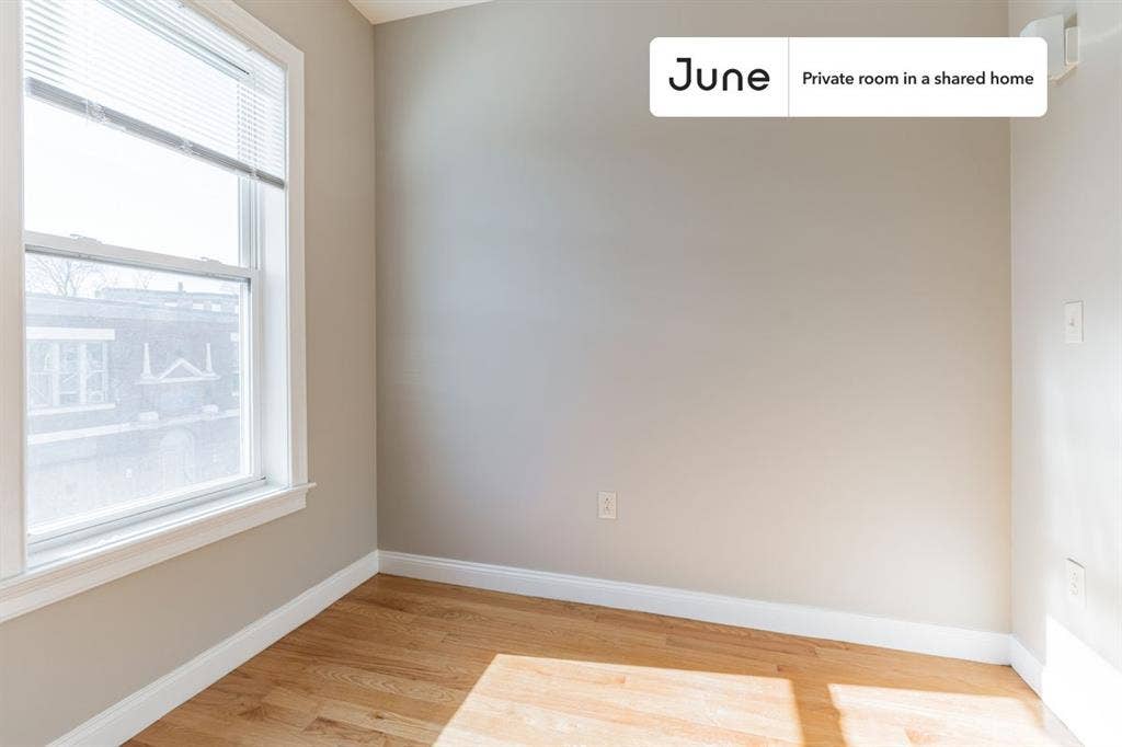 3 BR in Boston