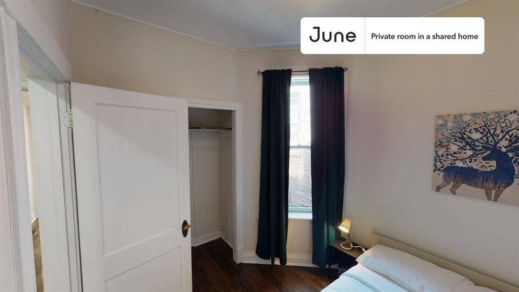 3 BR in Chicago