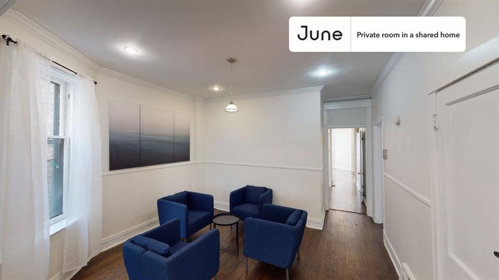 3 BR in Chicago