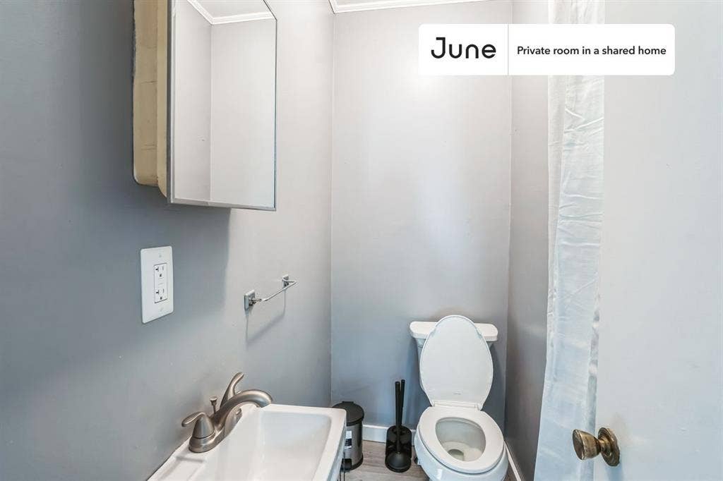 4 BR in Boston