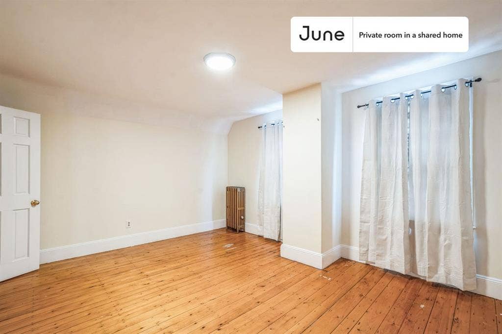 4 BR in Boston