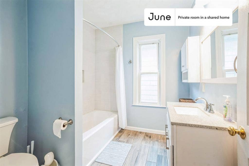 4 BR in Boston