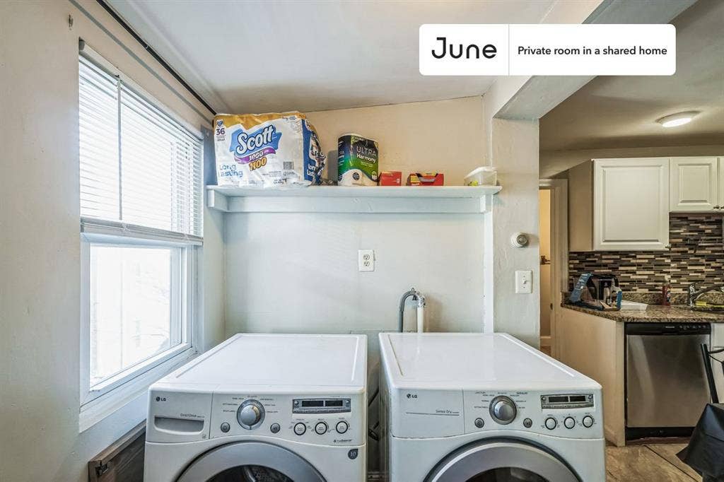 4 BR in Boston