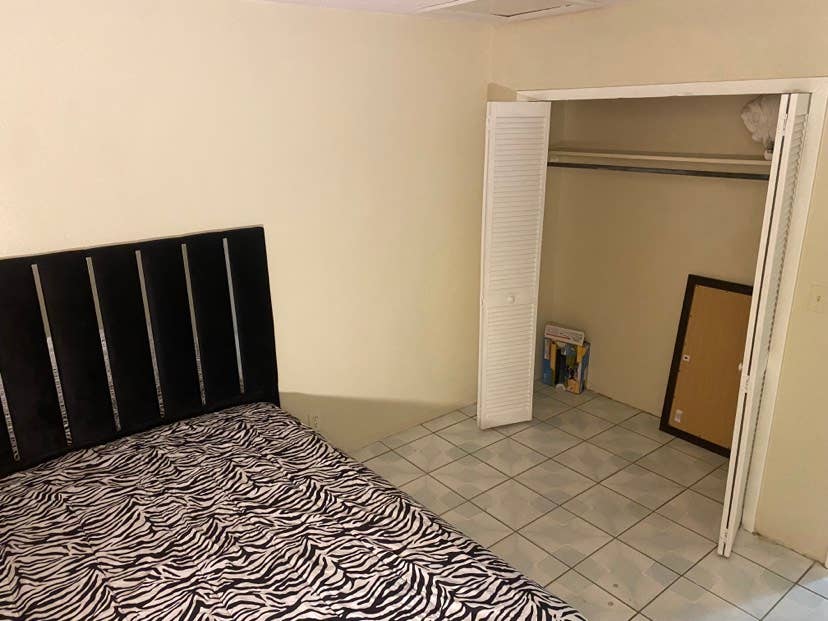 Private 1bedroom includes utilities