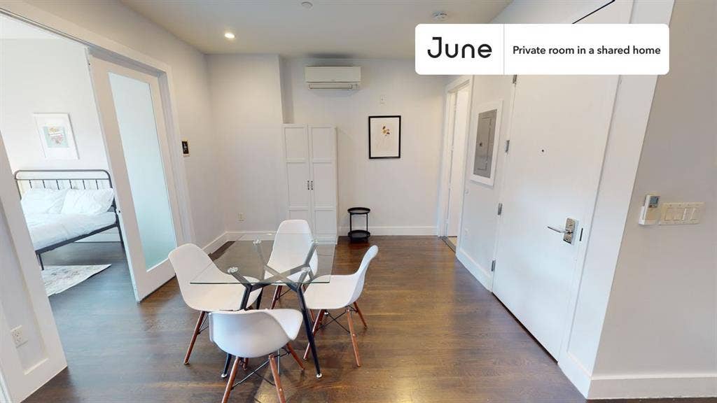 4 BR in New York City