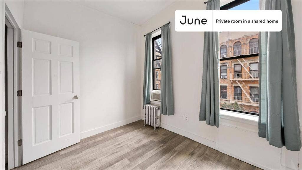 2 BR in New York City