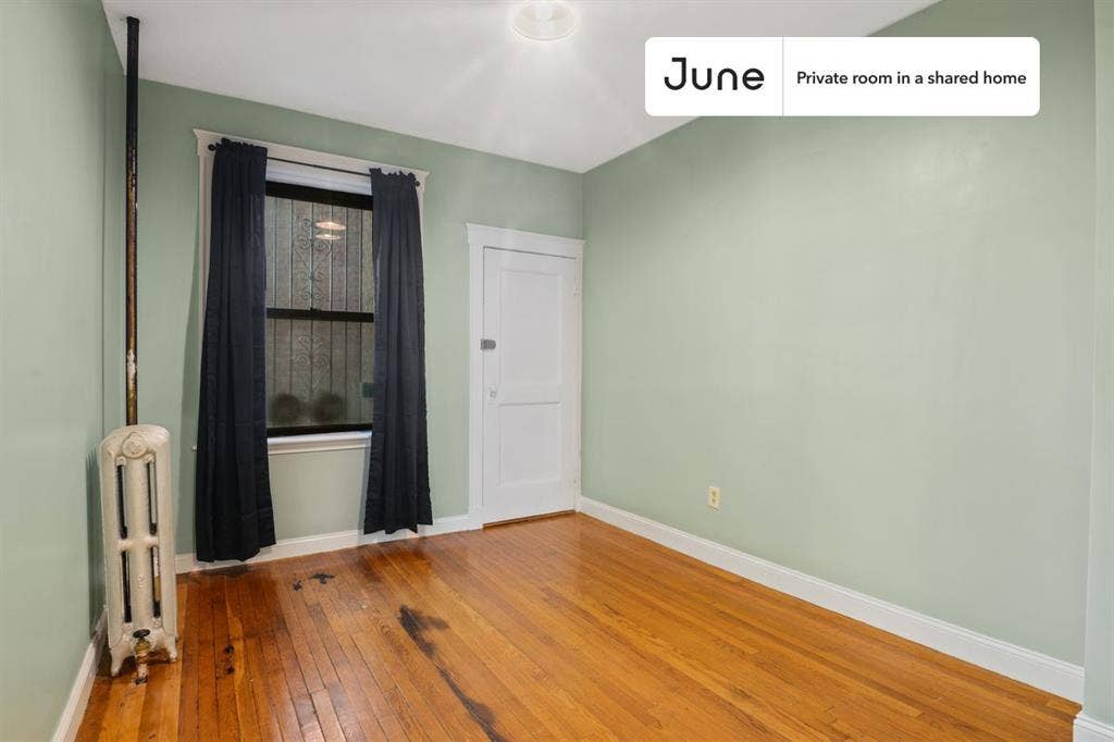 4 BR in Boston