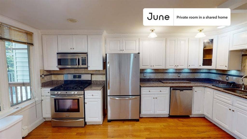 4 BR in Boston
