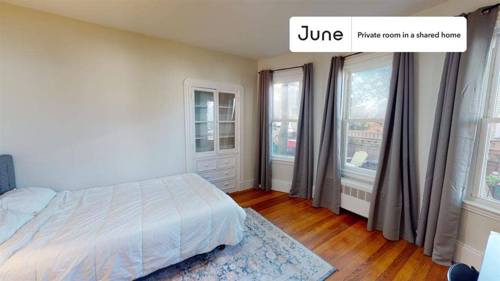4 BR in Boston