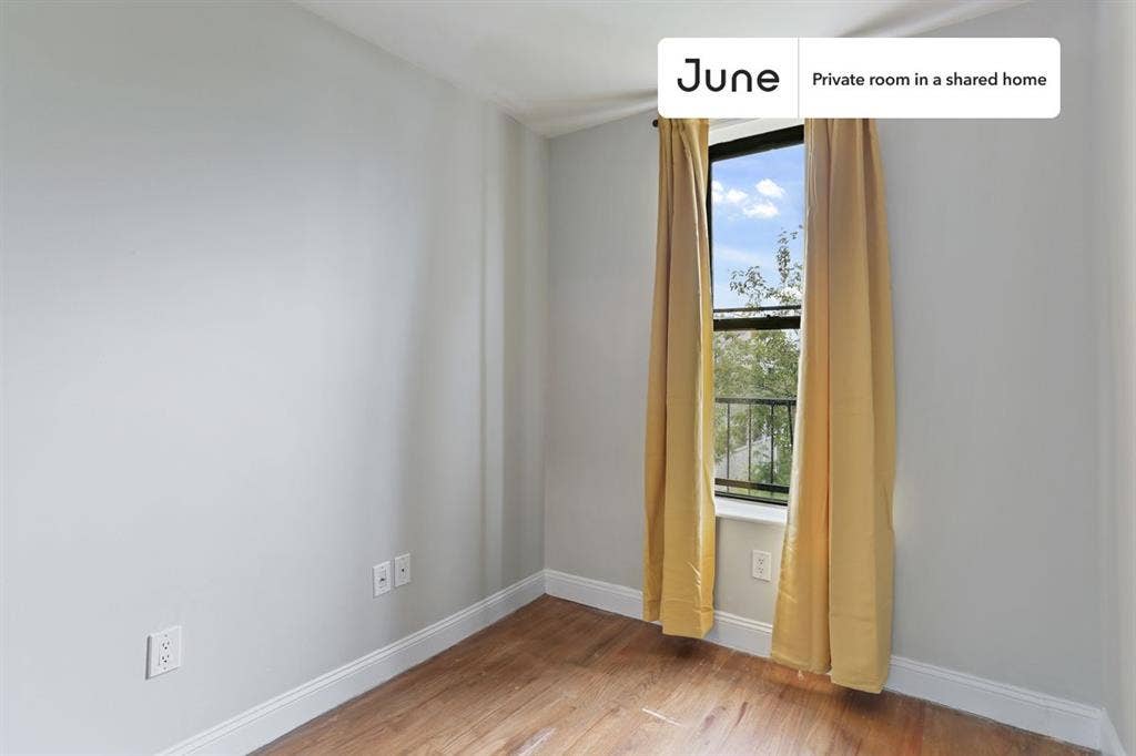 4 BR in New York City