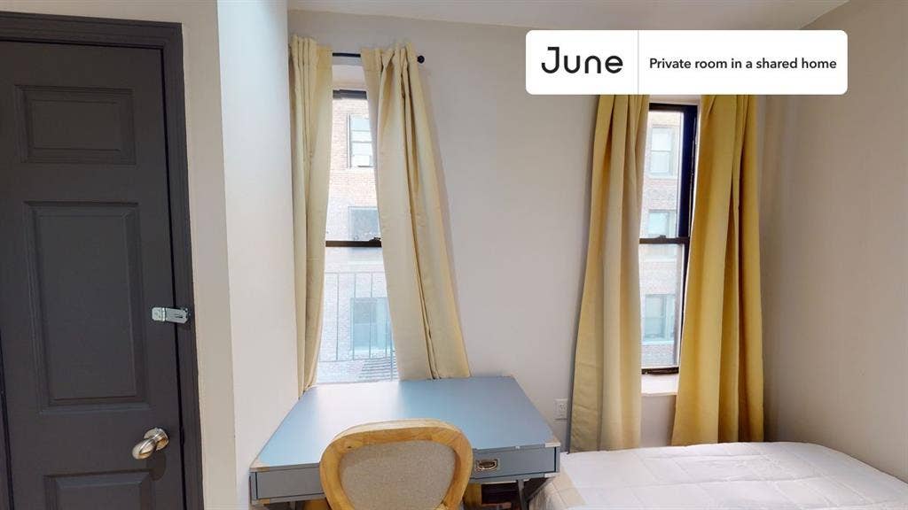 3 BR in New York City