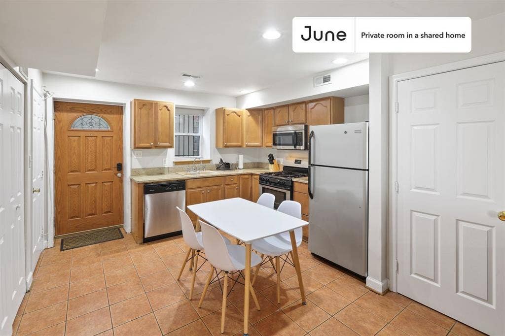 3 BR in Washington DC