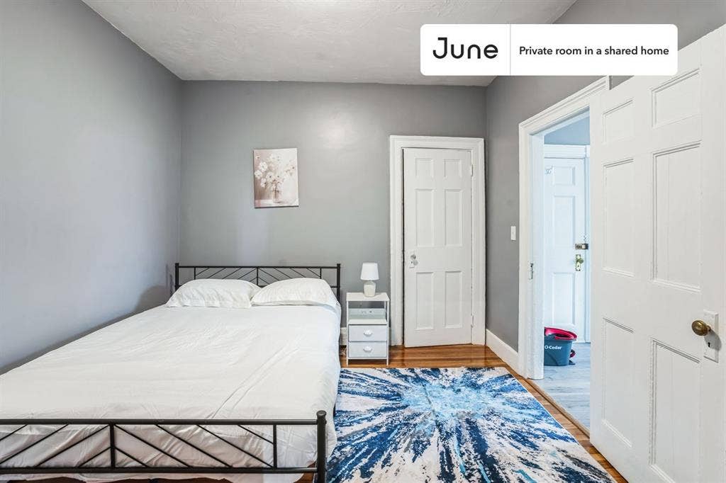 4 BR in Boston