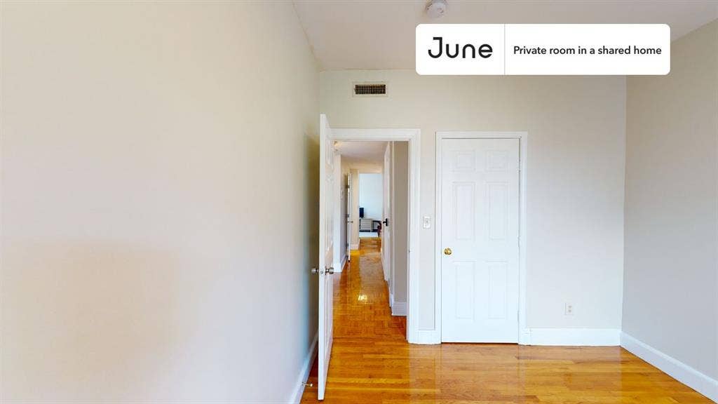 4 BR in Boston
