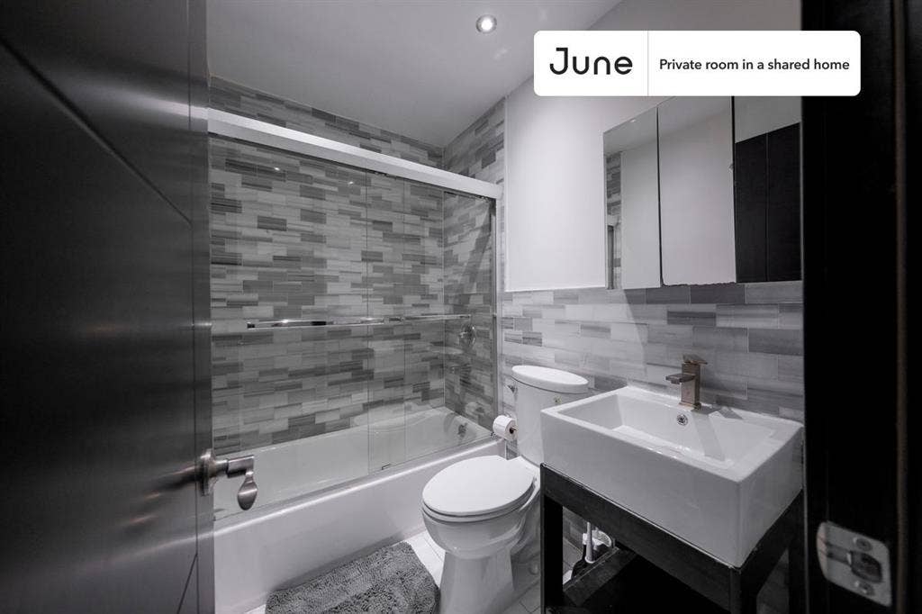 4 BR in New York City