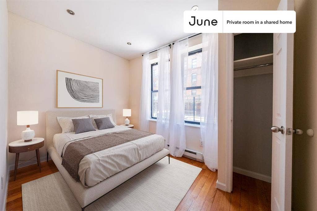 4 BR in New York City