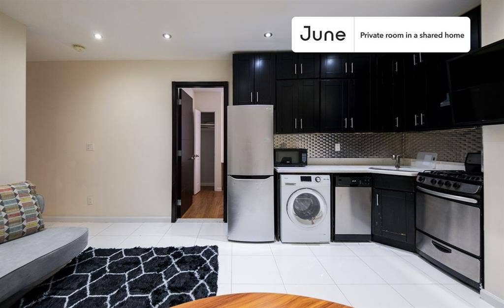 4 BR in New York City
