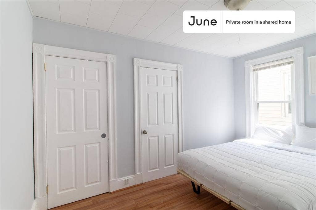 3 BR in Boston