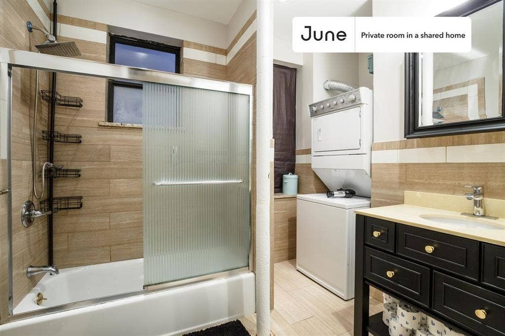 4 BR in New York City