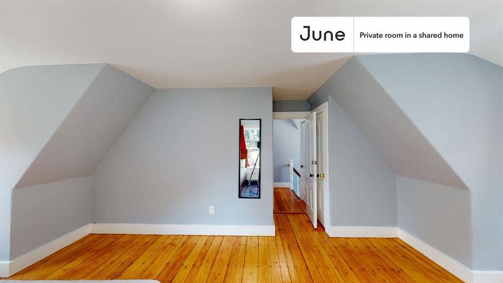 7 BR in Boston