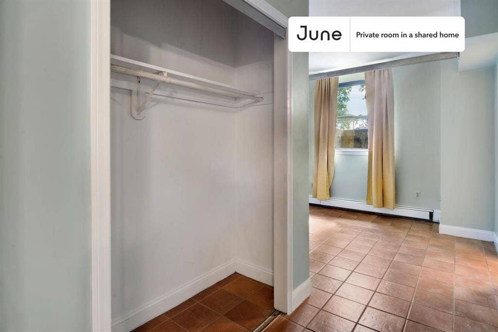 5 BR in Boston