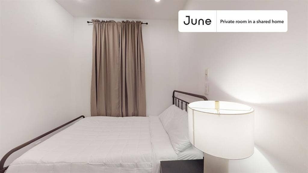 2 BR in New York City