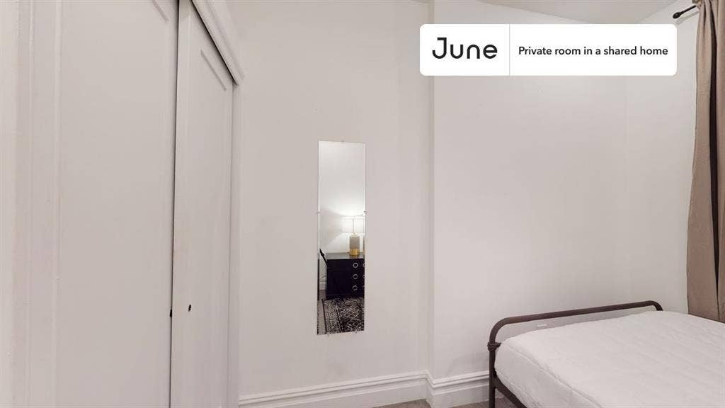 2 BR in New York City