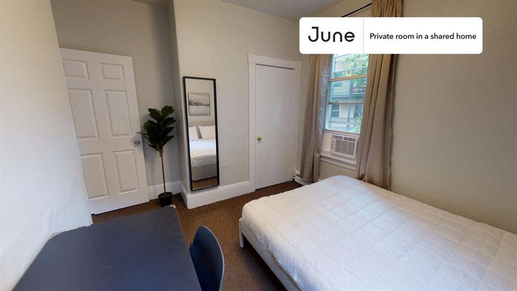 3 BR in Boston