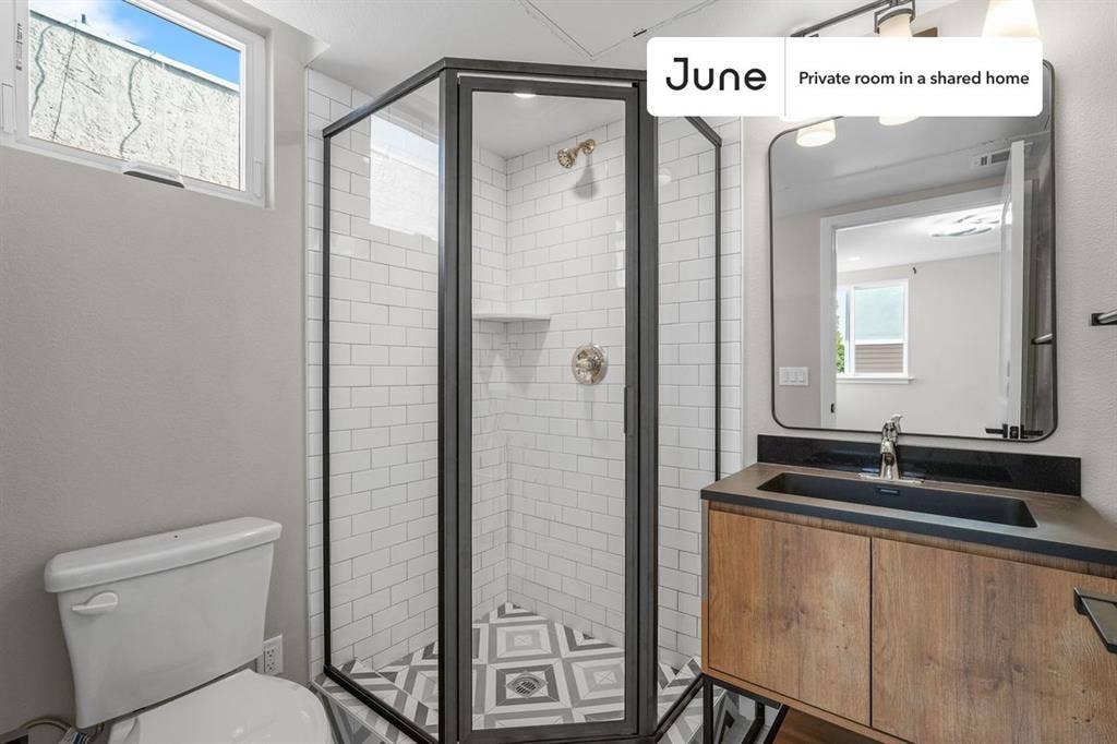 5 BR in Los Angeles