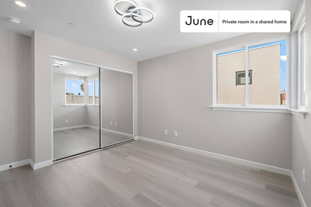5 BR in Los Angeles