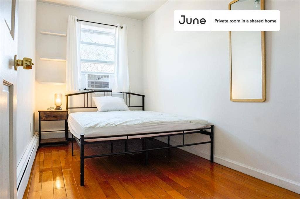 2 BR in New York City