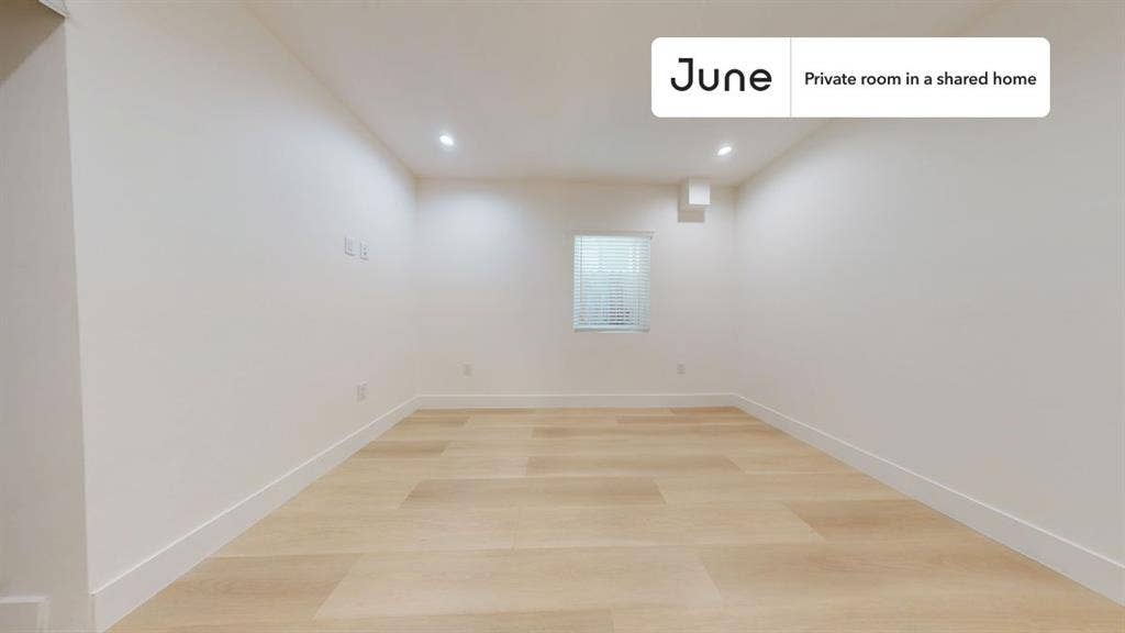 3 BR in Los Angeles