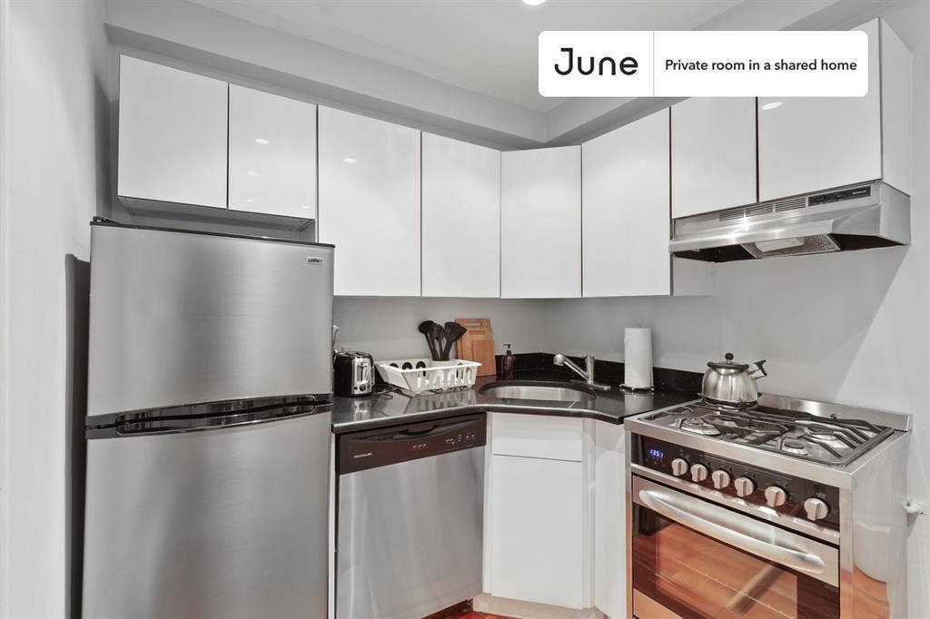 2 BR in New York City