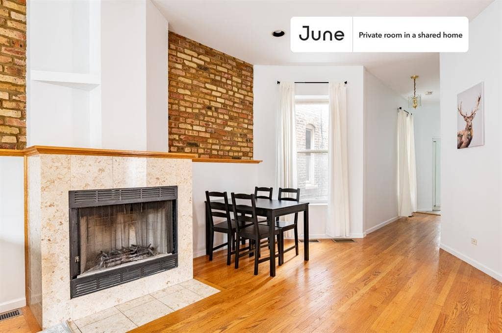 4 BR in Chicago