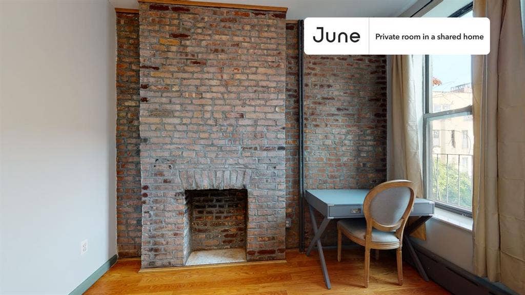 2 BR in New York City