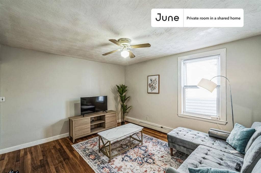 4 BR in Boston