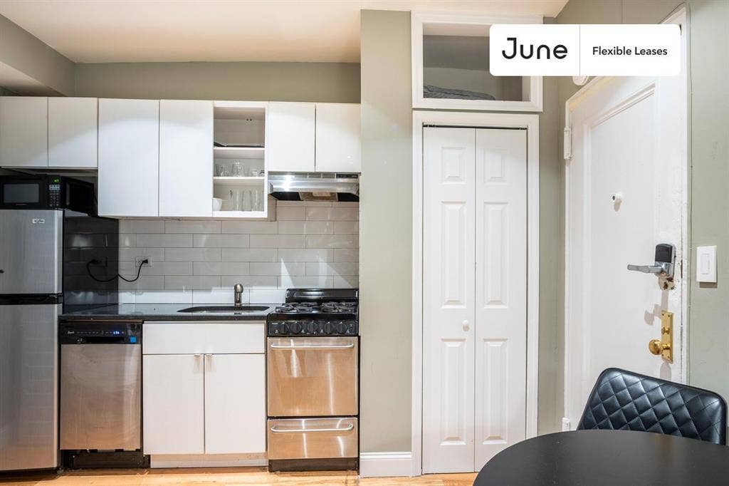 1 BR in New York City
