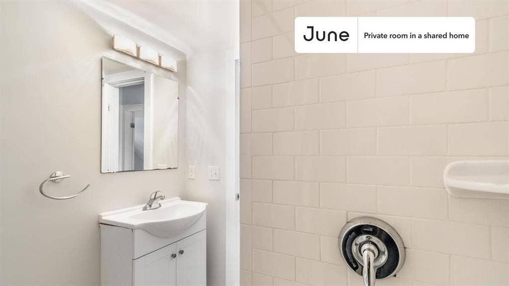 4 BR in Boston