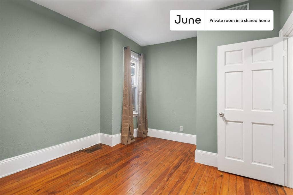 4 BR in Boston