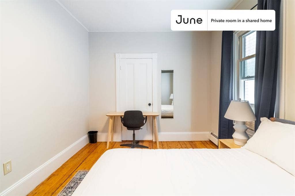 4 BR in Boston