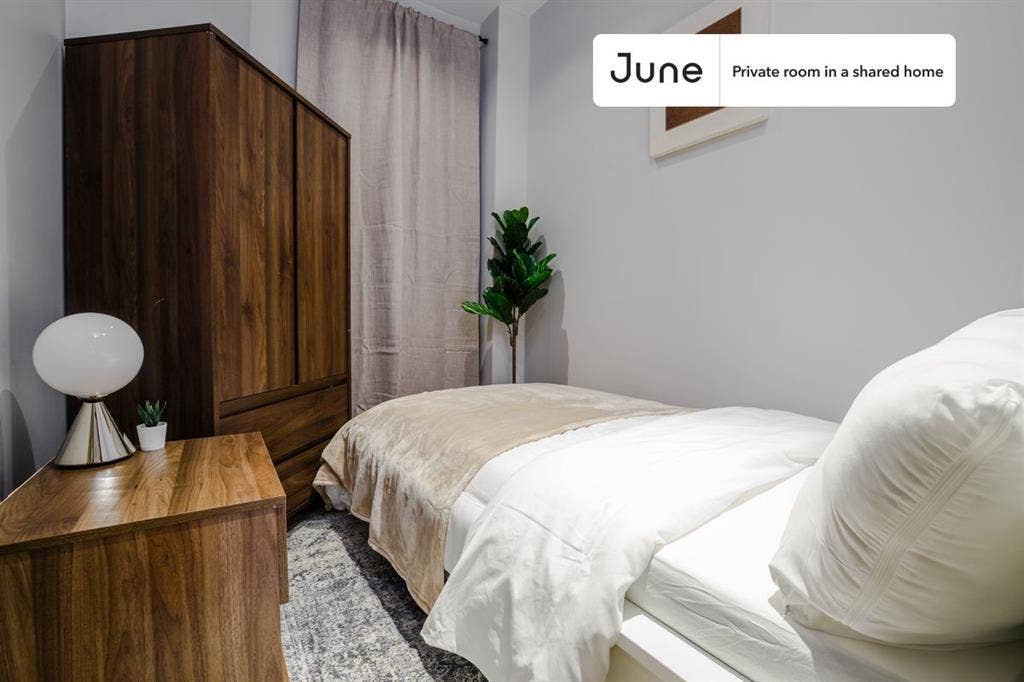 4 BR in New York City