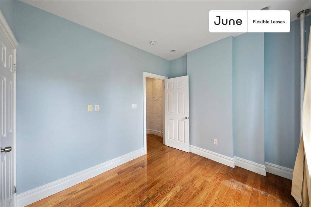 2 BR in New York City